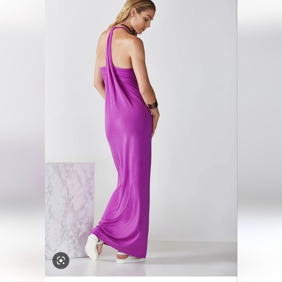 Fabletics Neema Maxi Dress Color Freesia Size Medium Excellent condition! - Picture 2 of 6